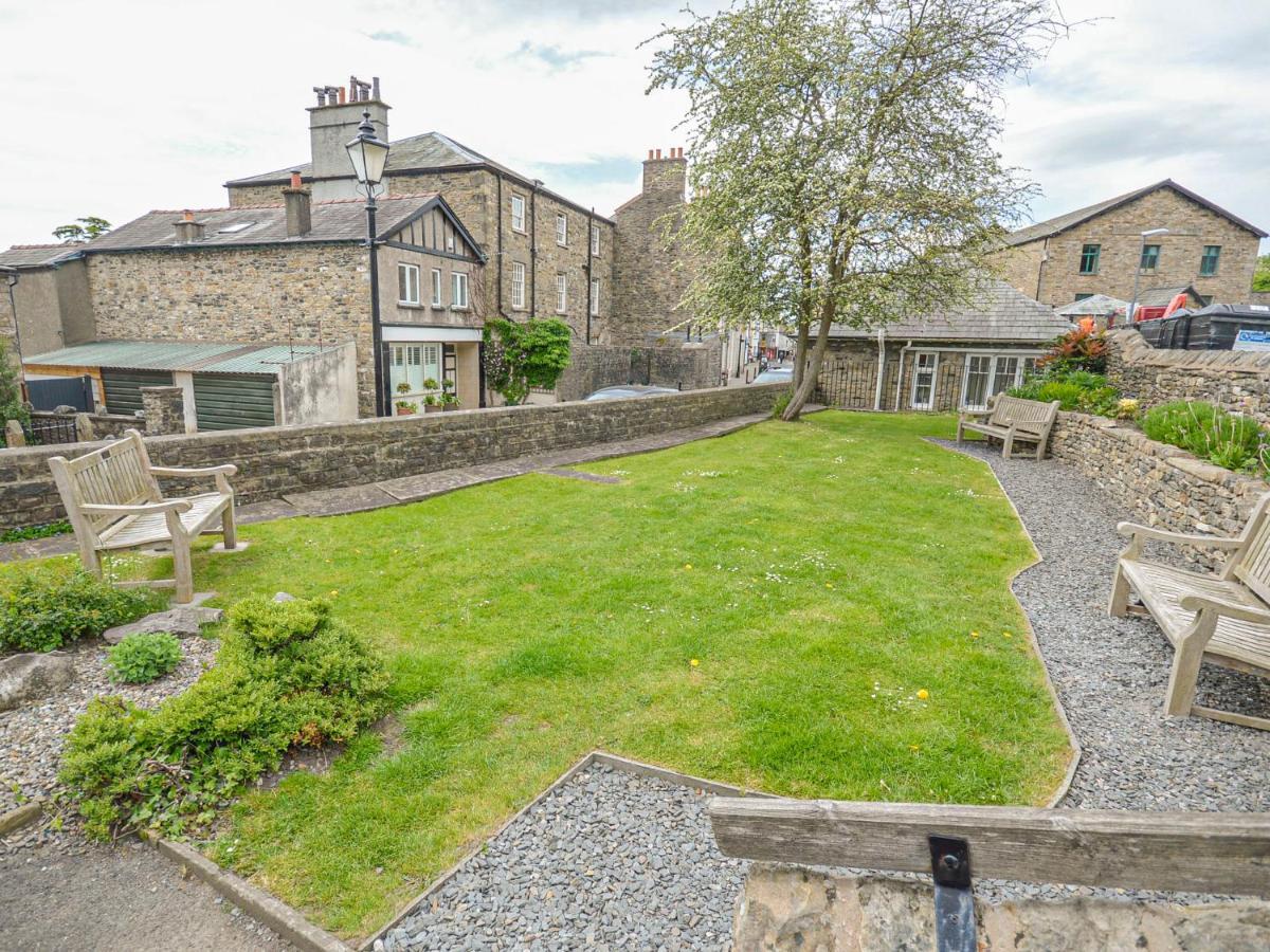 Mini Milestone Villa Sedbergh Luaran gambar