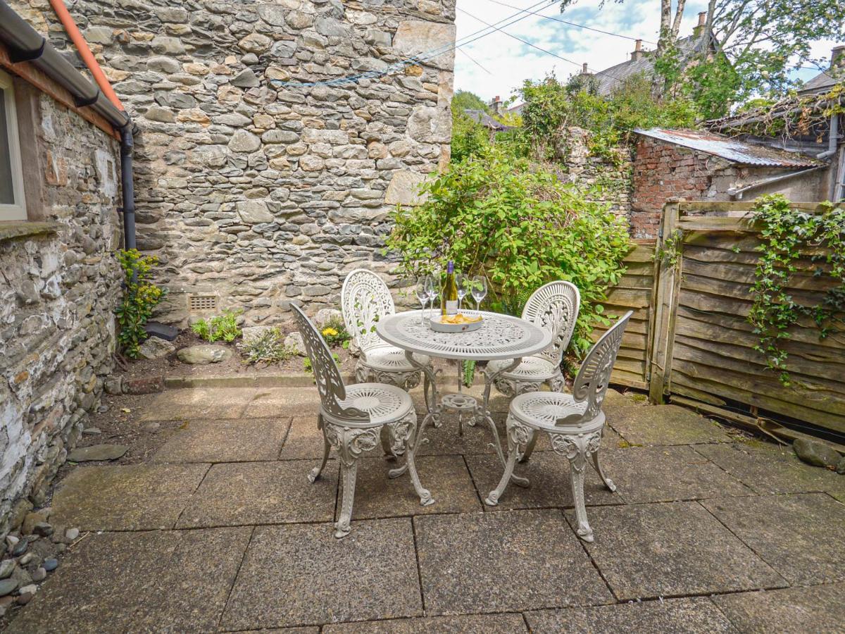 Mini Milestone Villa Sedbergh Luaran gambar